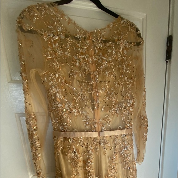 Meier Size 8 Gold Sequin Long Sleeve Dress - Picture 3 of 4